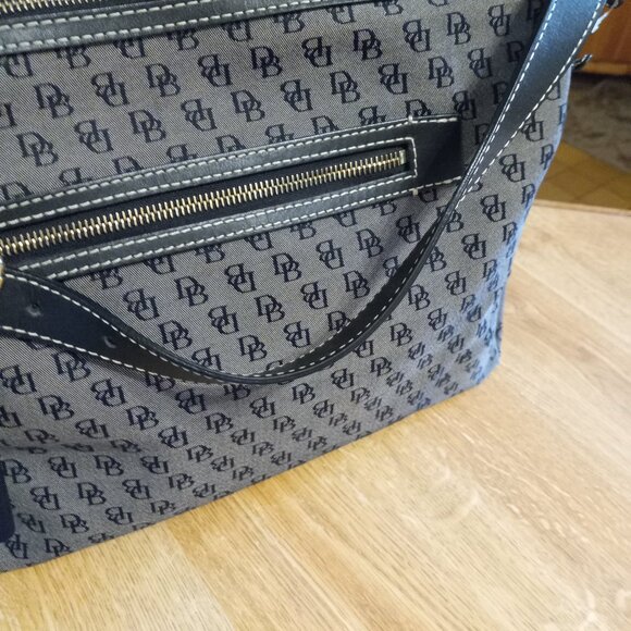 DOONEY & BOURKE SIGNATURE MONOGRAM CANVAS & LEATHER SHOULDER HOBO BAG HANDBAG - Picture 3 of 15